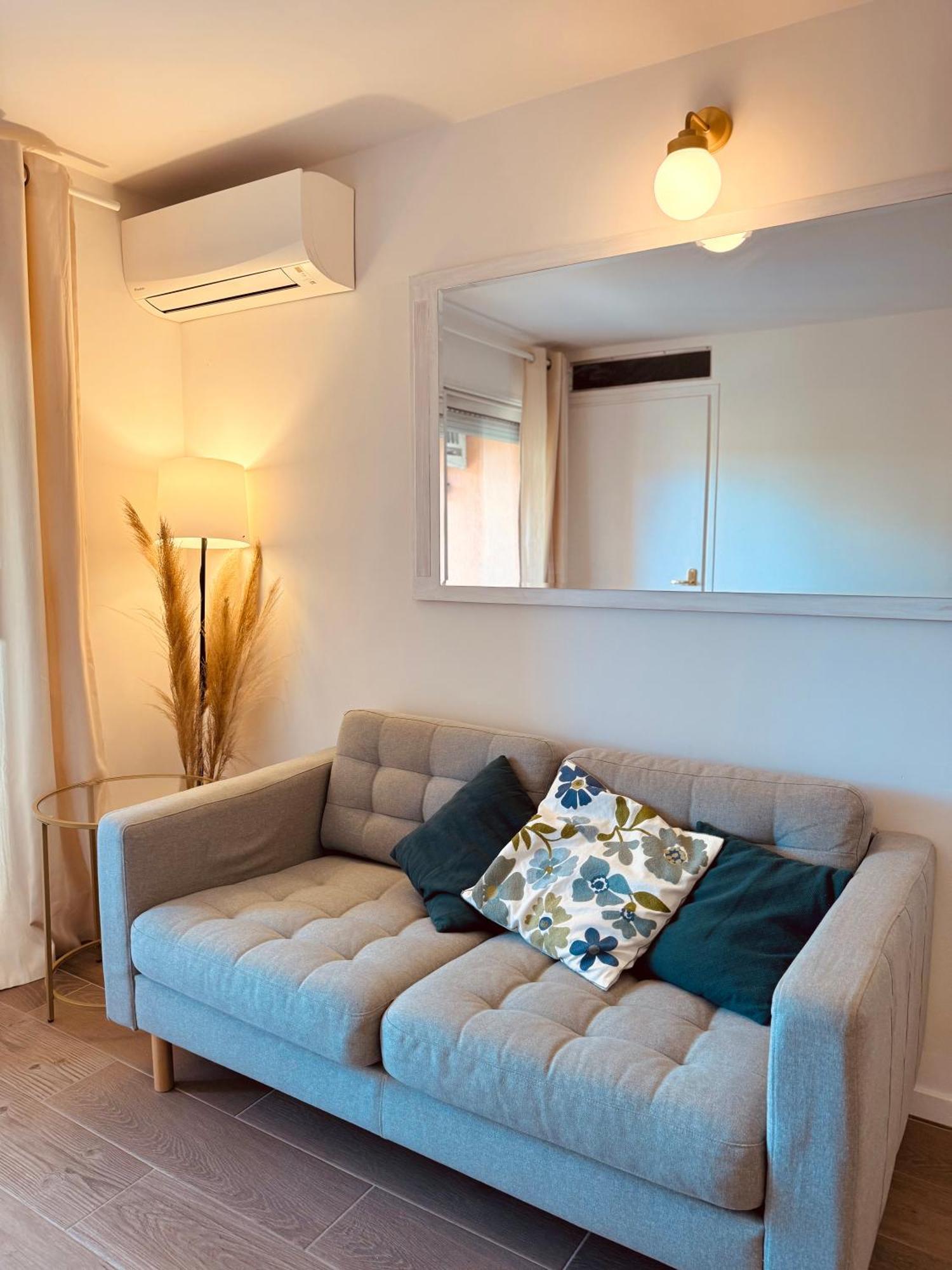 Claelle Appartment - 200M Beach Mandelieu 外观 照片